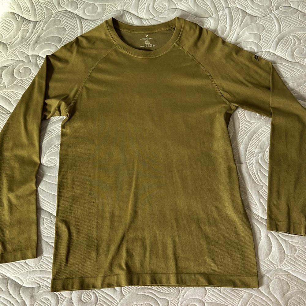 Fabletics Training Day Long Sleeve Medium